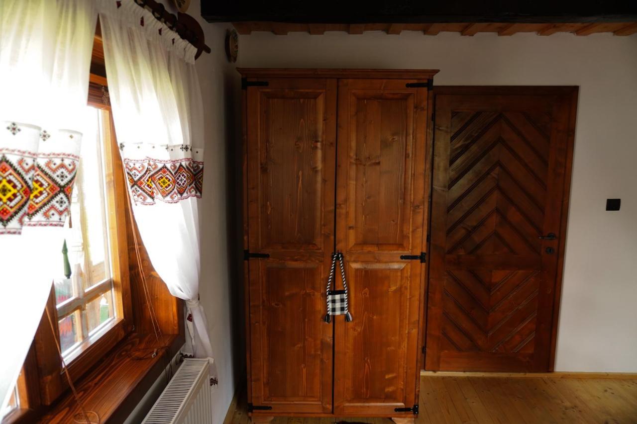 Casa Din Susani Calinesti  エクステリア 写真
