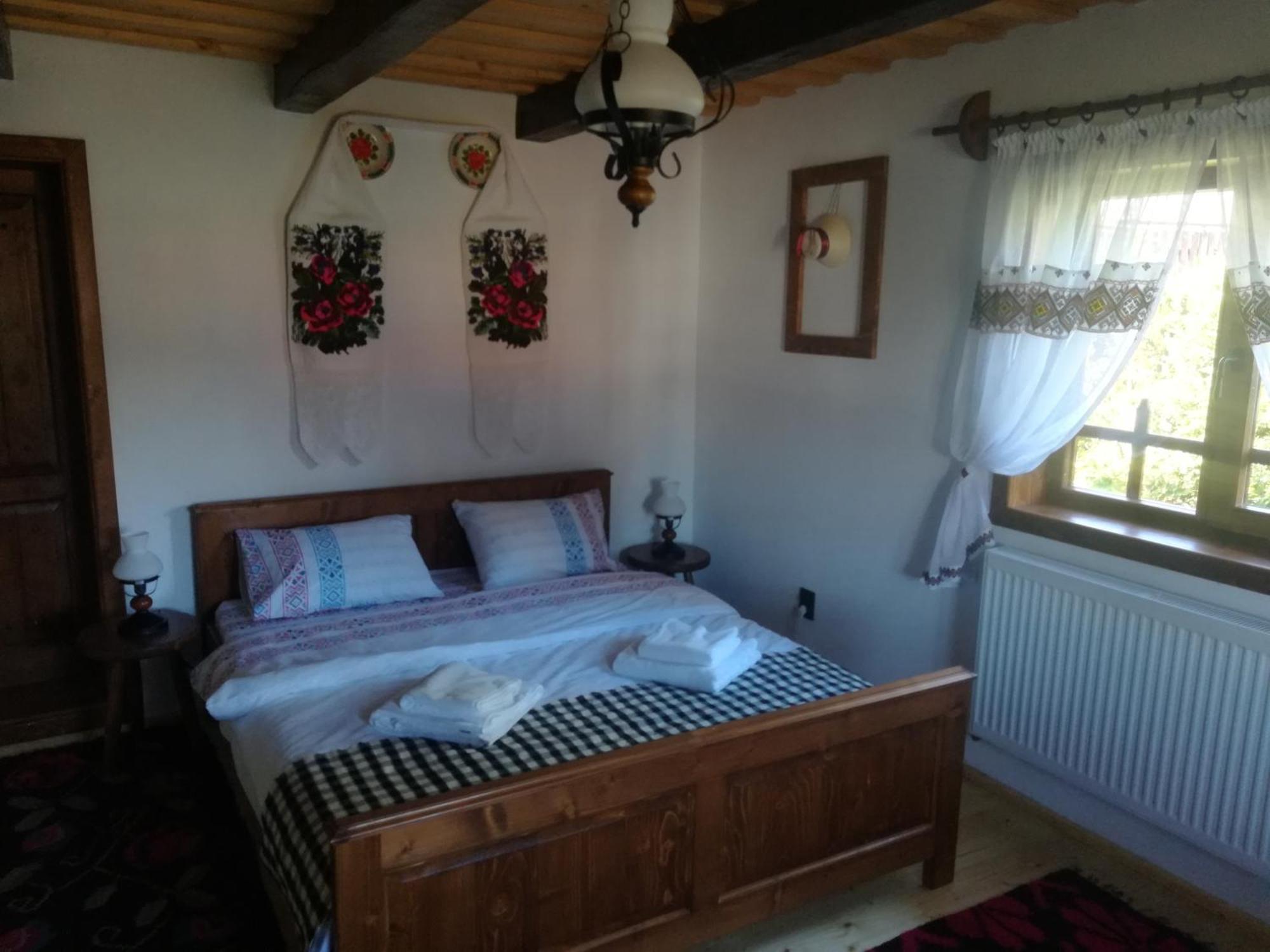 Casa Din Susani Calinesti  部屋 写真